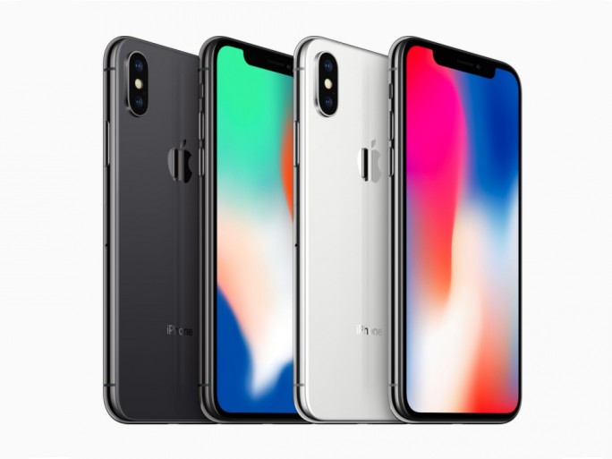   Family of the iPhone X (Photo: Apple) 